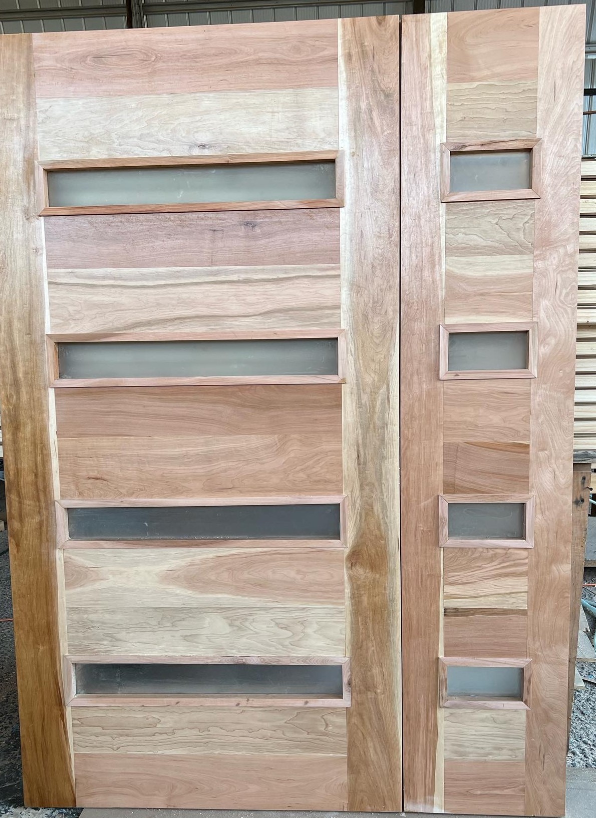 Puerta de Acceso con Fijo Lateral en Lenga Selección